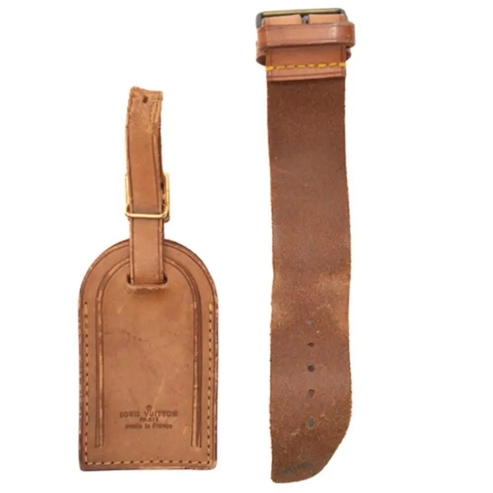 Louis Vuitton features size